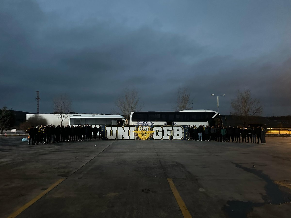 SENİN UĞRUNA, DÜŞTÜK YOLLARA! #UNIGFB 

Üniversiteli Genç Fenerbahçeliler olarak İstanbul temsilciliklerimizle beraber Alanya yolundayız.