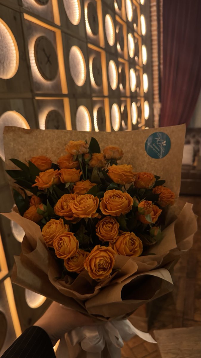 nirbimi's tweet photo. arkadaşlarım beni stalk yapıp beğendiğim  buketi almış)) kıyamam 🫶🏻💐 https://t.co/LDsYSdPHMN