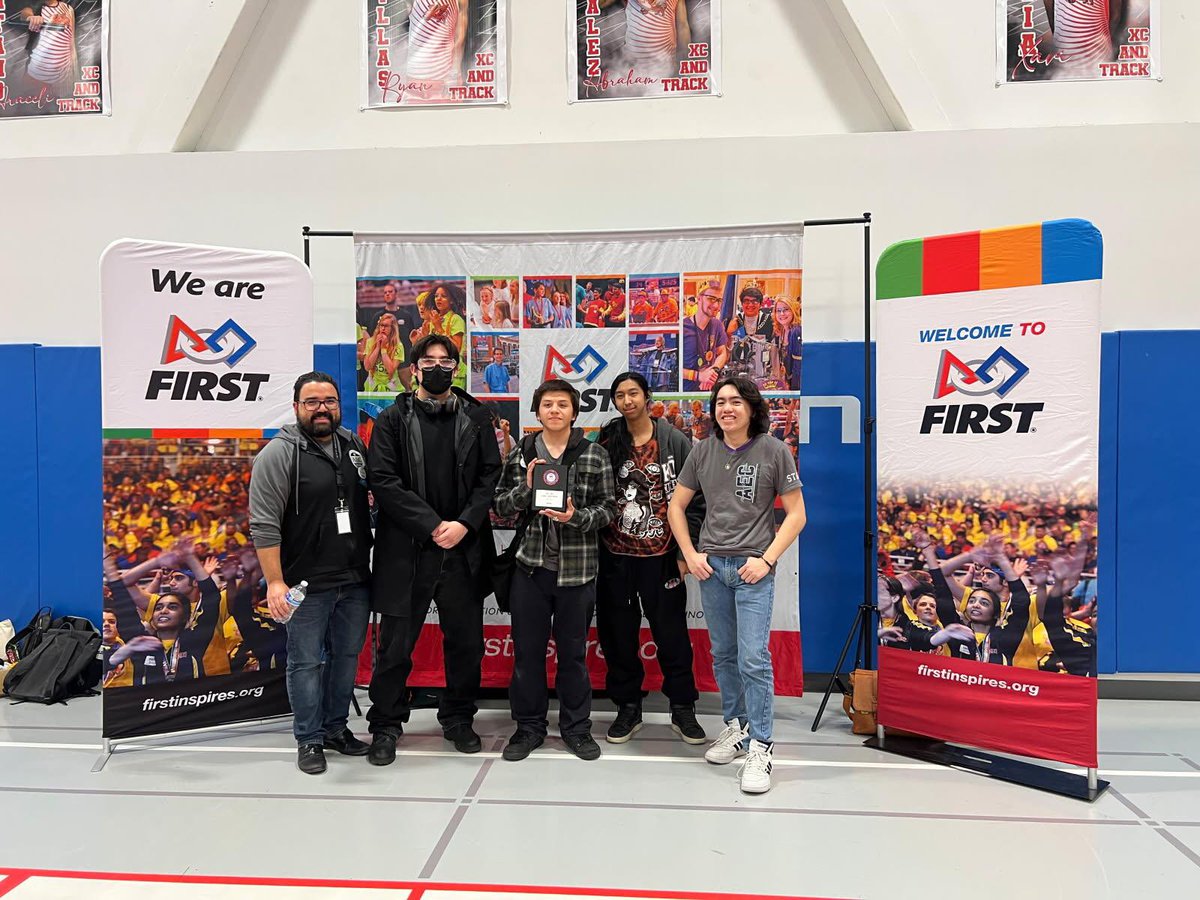 AltEdCenter's tweet image. So excited for our first ever Robotics competition! Congrats, Vikings! Let’s go, Chris, Gio, Josiah, Mr. T, and Mr. Gonzalez!!!