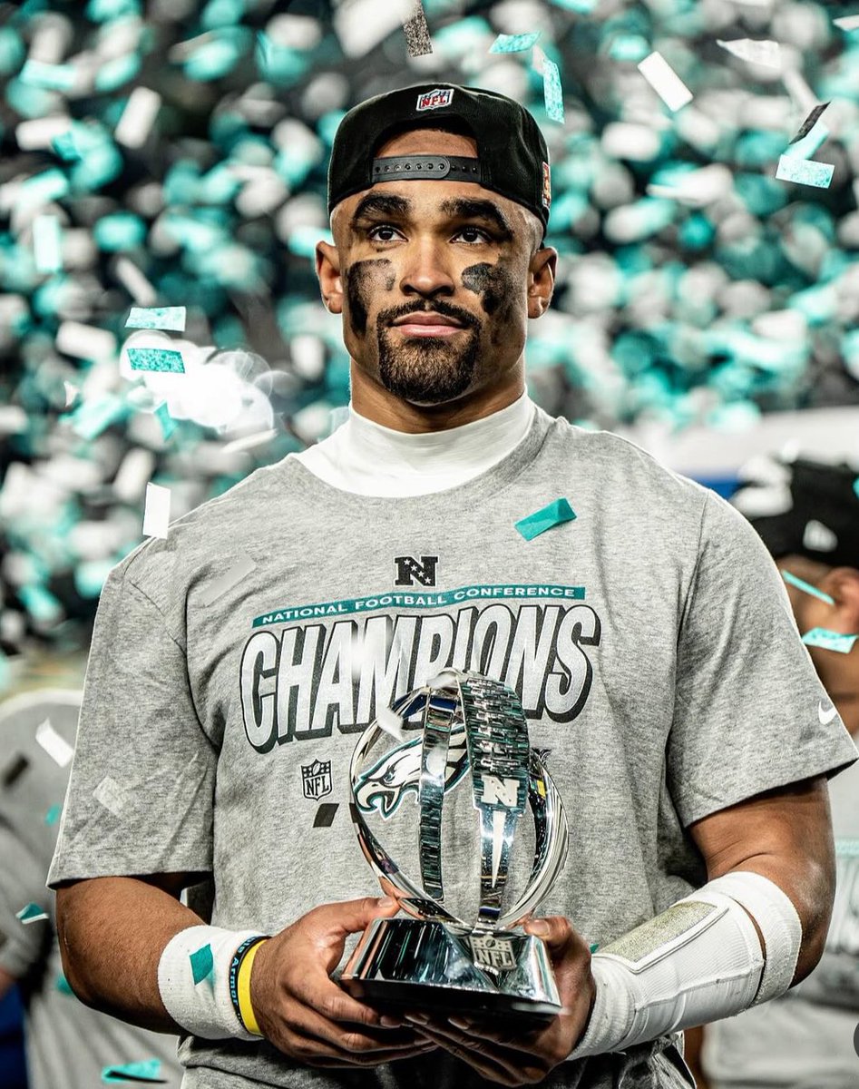ProjectHurts's tweet image. ITS FUCKING SUPER BOWL GAMEDAY!!!! 

GO BIRDS SAY IT BACK! 😤🦅

#FlyEaglesFly