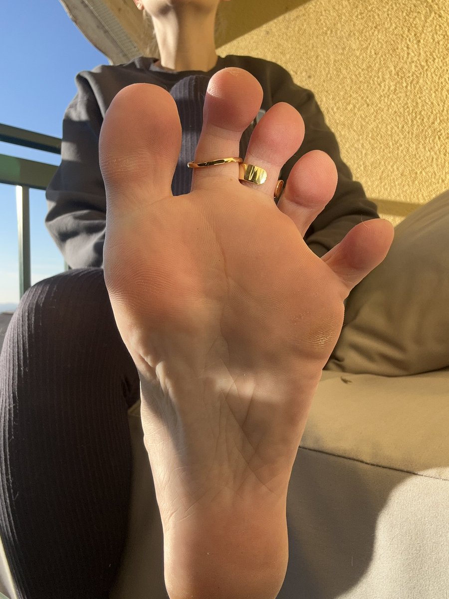 Knien und lecken! Mach alles schön sauber, ich habe morgen Geburtstag! 🦶🏼💸 Beschenke mich jetzt! 

<a href="/Girliefeet/">GirlieFeet RT Promo</a> <a href="/rt_feet/">Feet RT PROMO 💯K (ROAD TO 200K!)</a> <a href="/feetpuppy90/">footboy69</a> <a href="/Tweety_Feet/">Footsie</a> <a href="/FeetFinder/">FeetFinder.com</a> <a href="/RTGermanFindom/">RTFindomgermany 🔥</a> <a href="/rtfindomger/">RT FinDom Germany</a>
