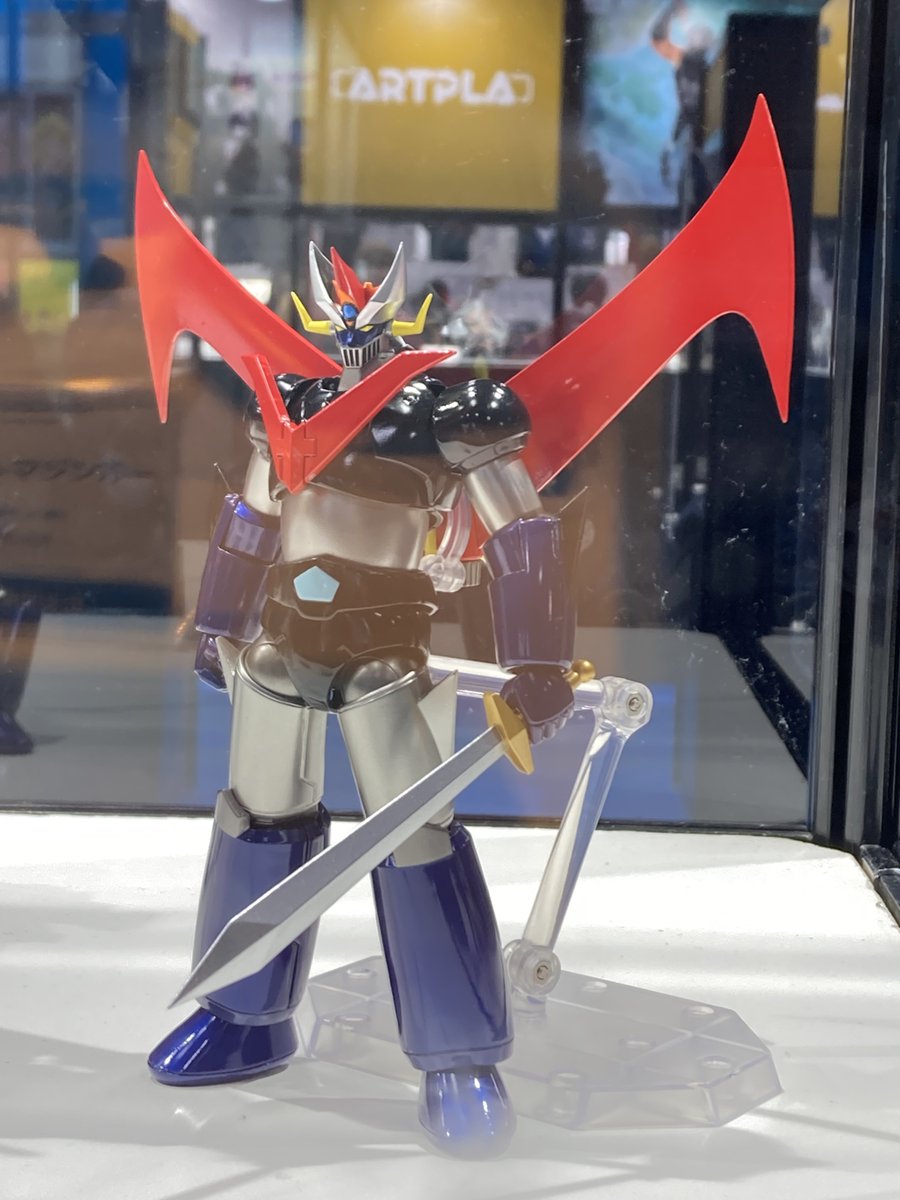 リボルテックのマジンガーZとグレートマジンガー 。 グレート