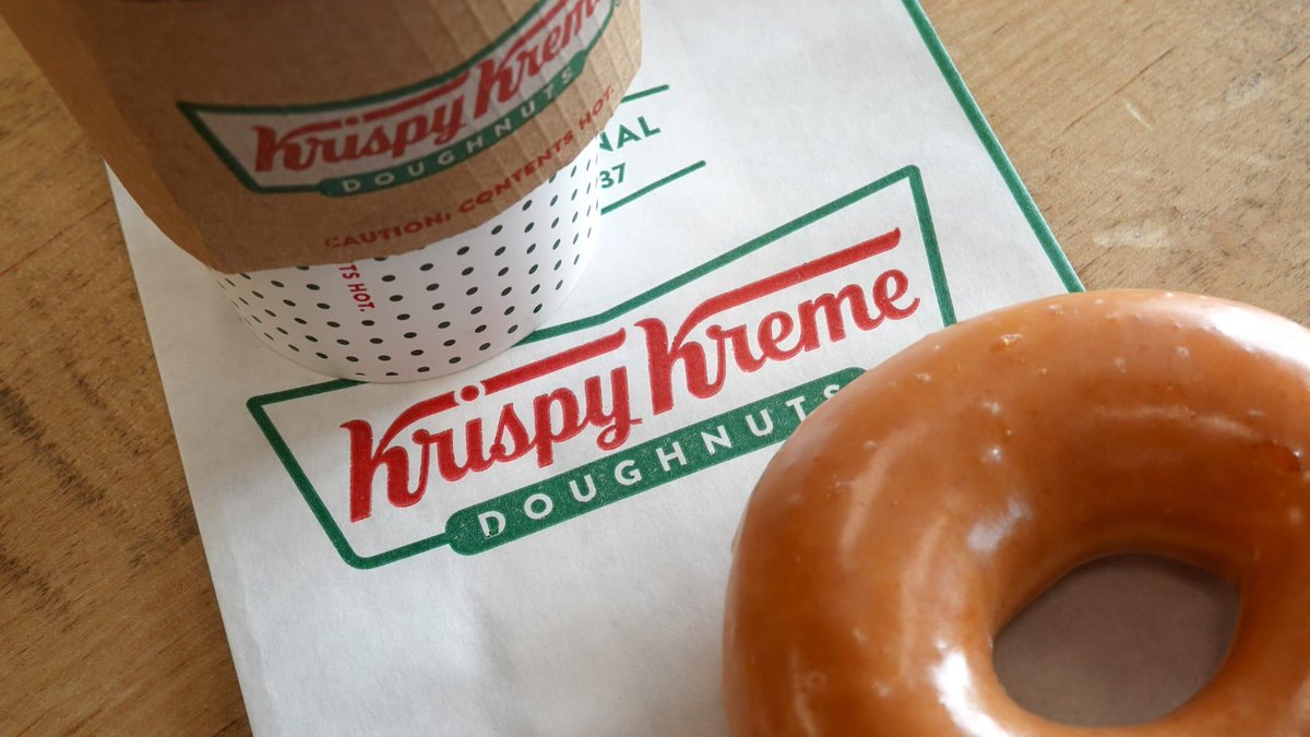 Complex's tweet photo. Krispy Kreme Offers Free Glazed Donut to Gamers Affected by PlayStation Service Outage

Full details here: https://t.co/d74CsAJVX2 https://t.co/HRZVyRymti