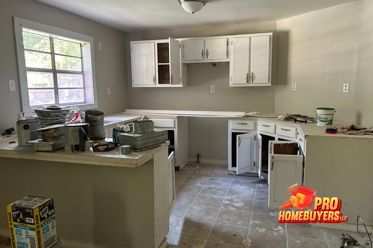 ProFastOffers's tweet image. We don’t just buy houses—we solve problems! Whether you're facing a tough situation or just need a fast, guaranteed offer, we’re here to help. ✅ Call, text, or DM us today, or visit profastoffers.com to get started!