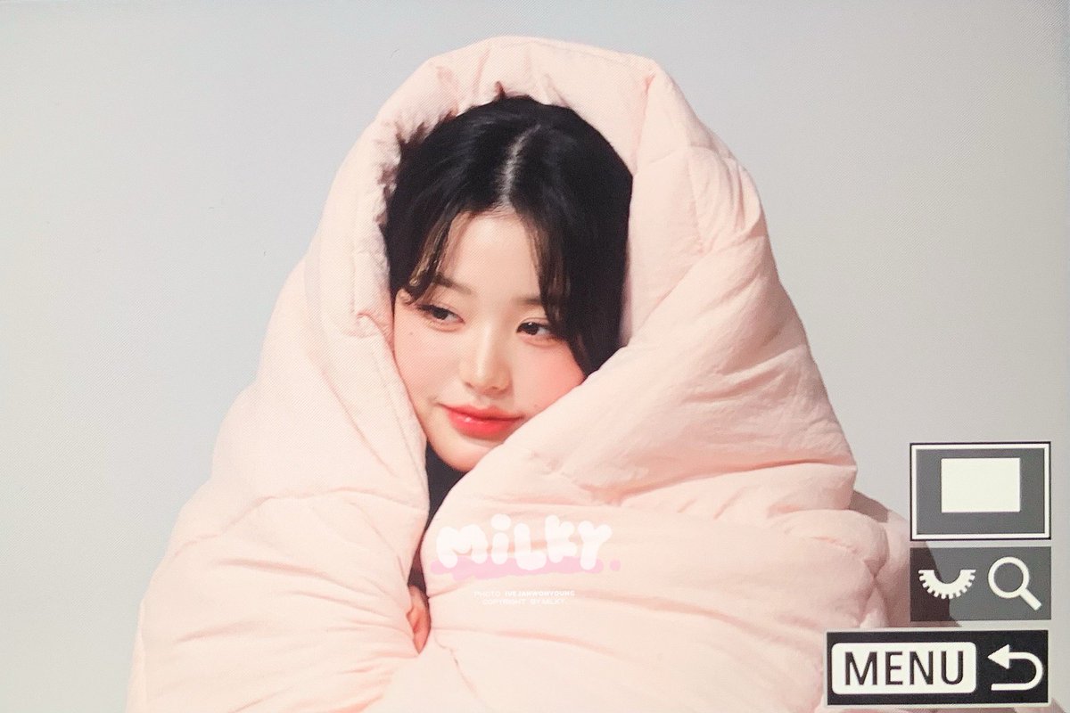 jjang_milk's tweet photo. 250209 푸데푸데 #IVE #아이브 #JANGWONYOUNG #장원영 https://t.co/9xbRW1Nf3k