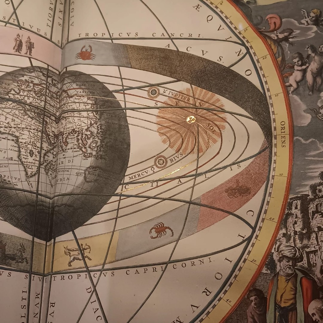 Can you spot your star sign? ⭐

The HSM's copy of Andreas Cellarius's beautiful 'Harmonia Macrocosmica' is currently on display in the @bodleianlibraries Oracles, Omens &amp; Answers exhibition at the Weston Library. 

 #Astrology #ZodiacSigns #WestonLibrary #Oxford