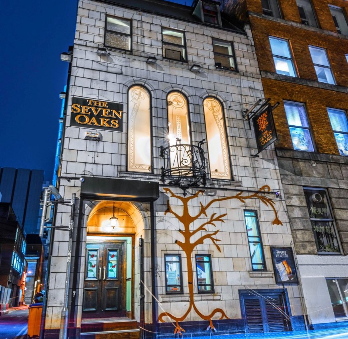 Great end  to today’s fab #Sundayfringe -  Celebrate wonderful Art venue <a href="/SevenOaksMcr/">Seven Oaks</a> founded 1824 in #Manchester Chinatown. Hosting new theatre 🎭 tonight <a href="/LeavingVietnam/">Born in the USA (Leaving Vietnam)</a> #WritingCommunity 

Happy weekend all Artist Friends 🖼️