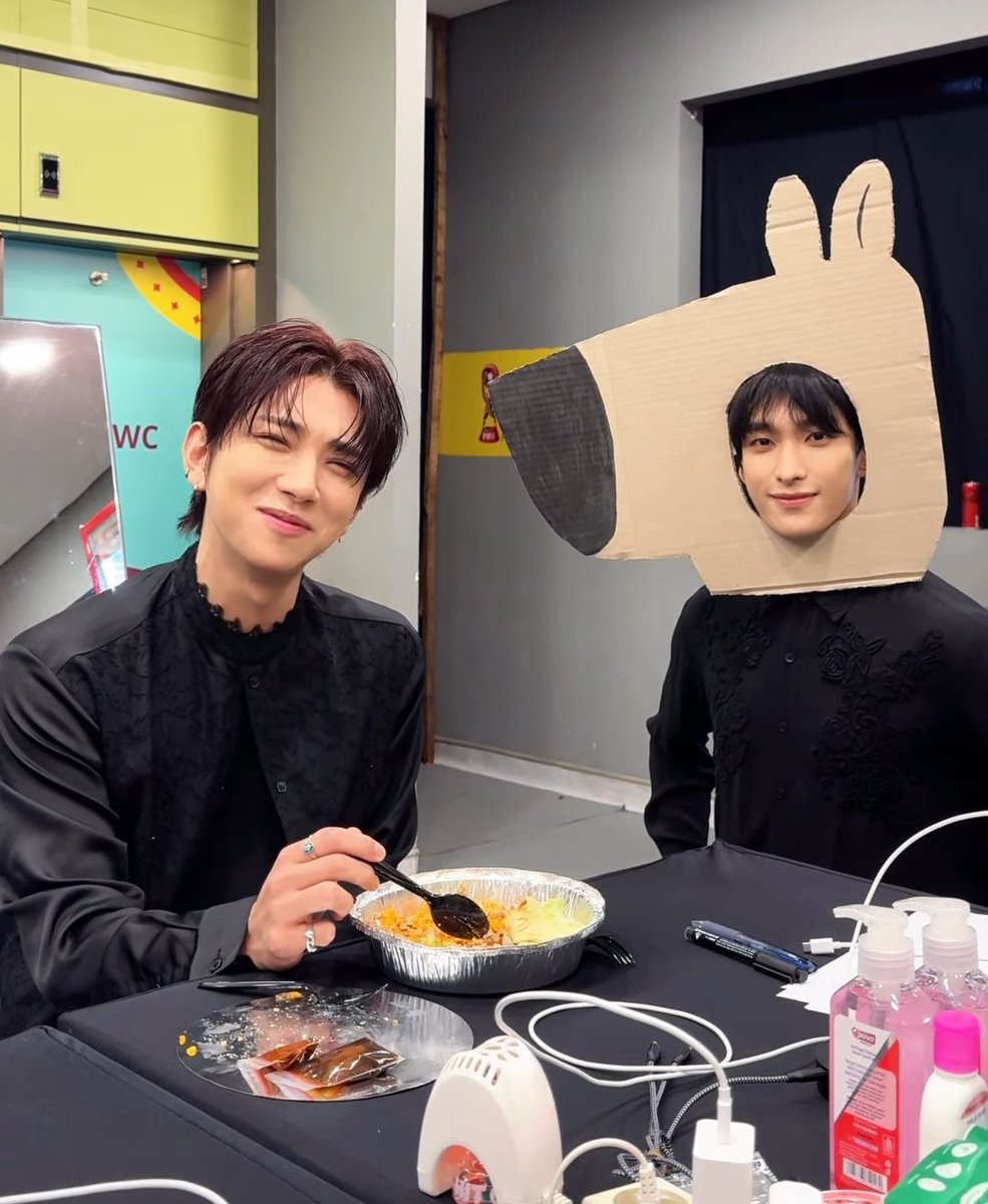 lyscripts's tweet image. PUTANGINANIYO!