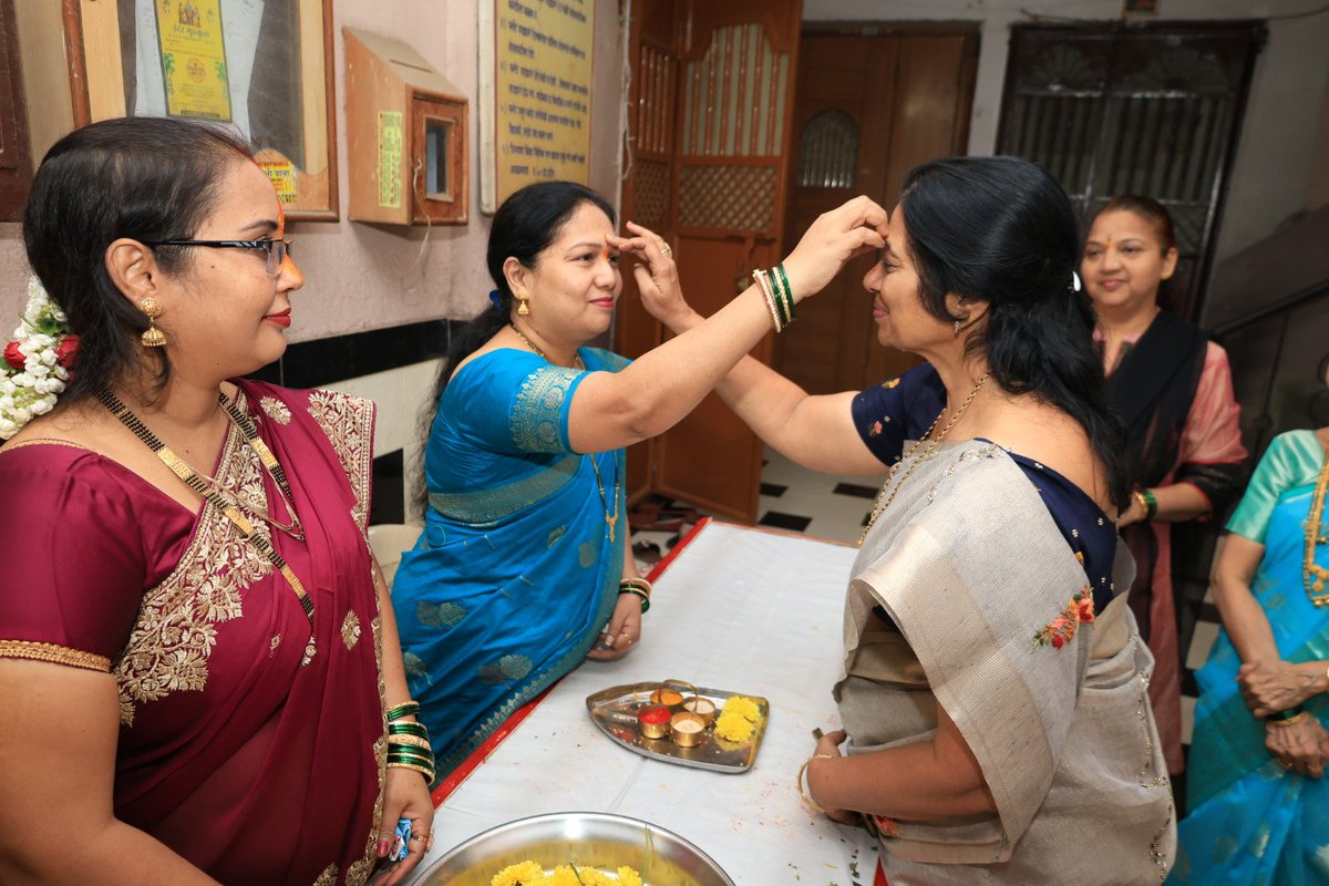 Connectgeeta's tweet photo. इंदर गुरुकुल सोसायटी, भाईंदर पूर्व में श्री सत्यनारायण महापूजा का आयोजन किया गया था। इस आयोजन में उपस्थित रहकर भगवान श्री सत्यनारायण के दर्शन कर सभी को शुभकामनाएं दी।
#mirabhayandar #connectgeeta #satyanarayan #satyanarayanapooja #blessings https://t.co/N3vmCwXBzI