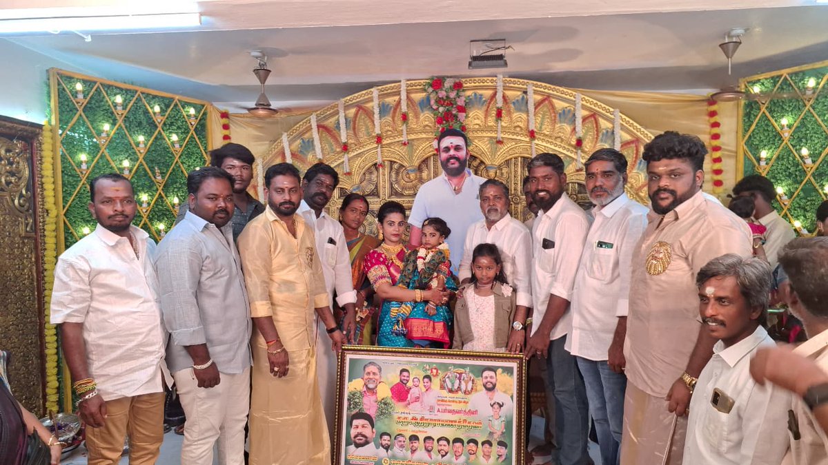 இன்று மருதுசேனையின் மாநில இளைஞர்பிரிவு தலைவர் திரு.அருண்கார்த்திக் அவர்களின் இல்ல காதணி விழாவில் கலந்து கொண்டு சிறப்பித்தேன்!!