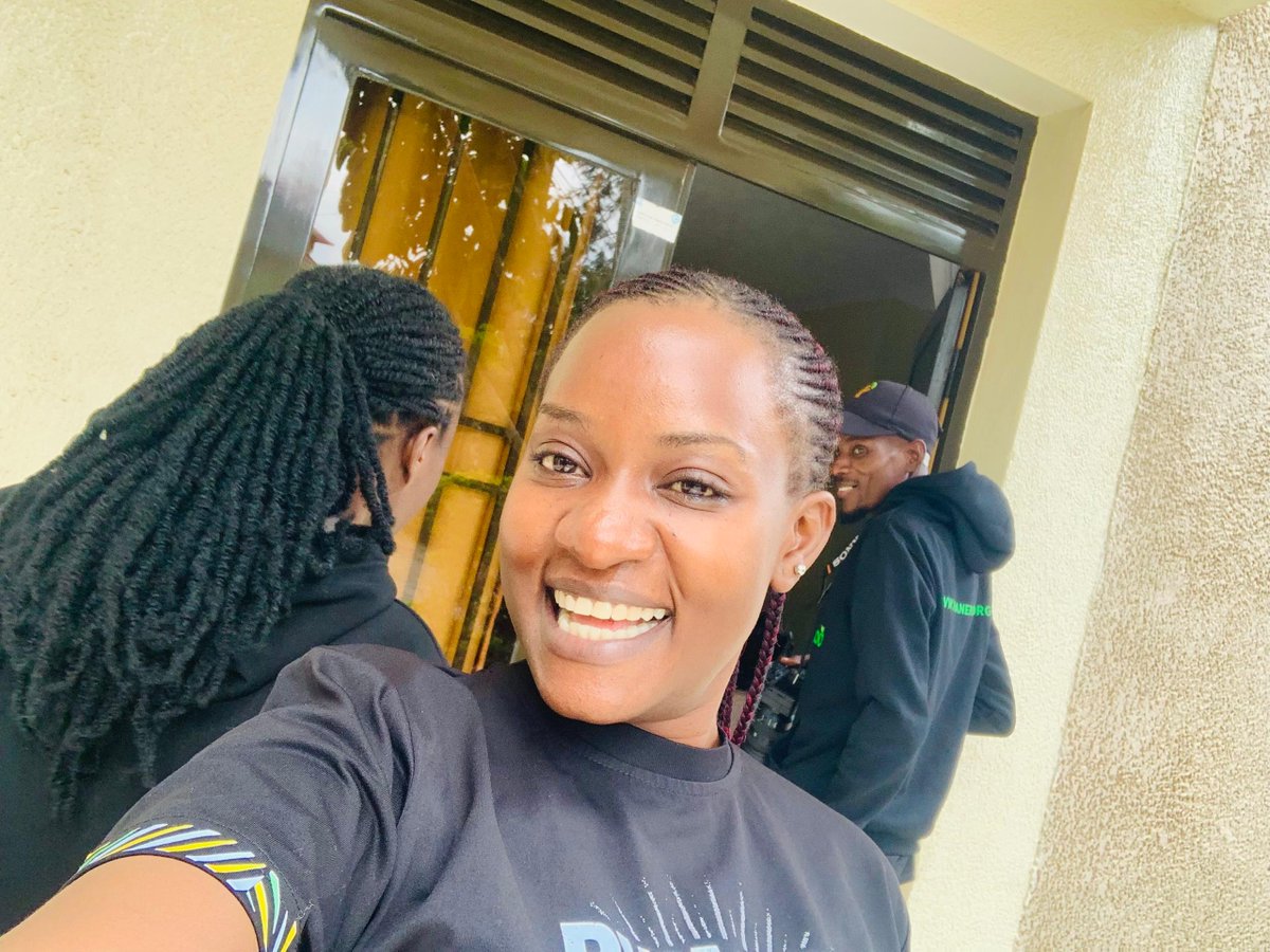 Build friendships with people who love you genuinely and are fiercely loyal. 

0You need friends who are ready to vouch for you, able to stand with you in the midst of trials. 

bit.ly/HowToChooseYou…

#PhanerooSundayService