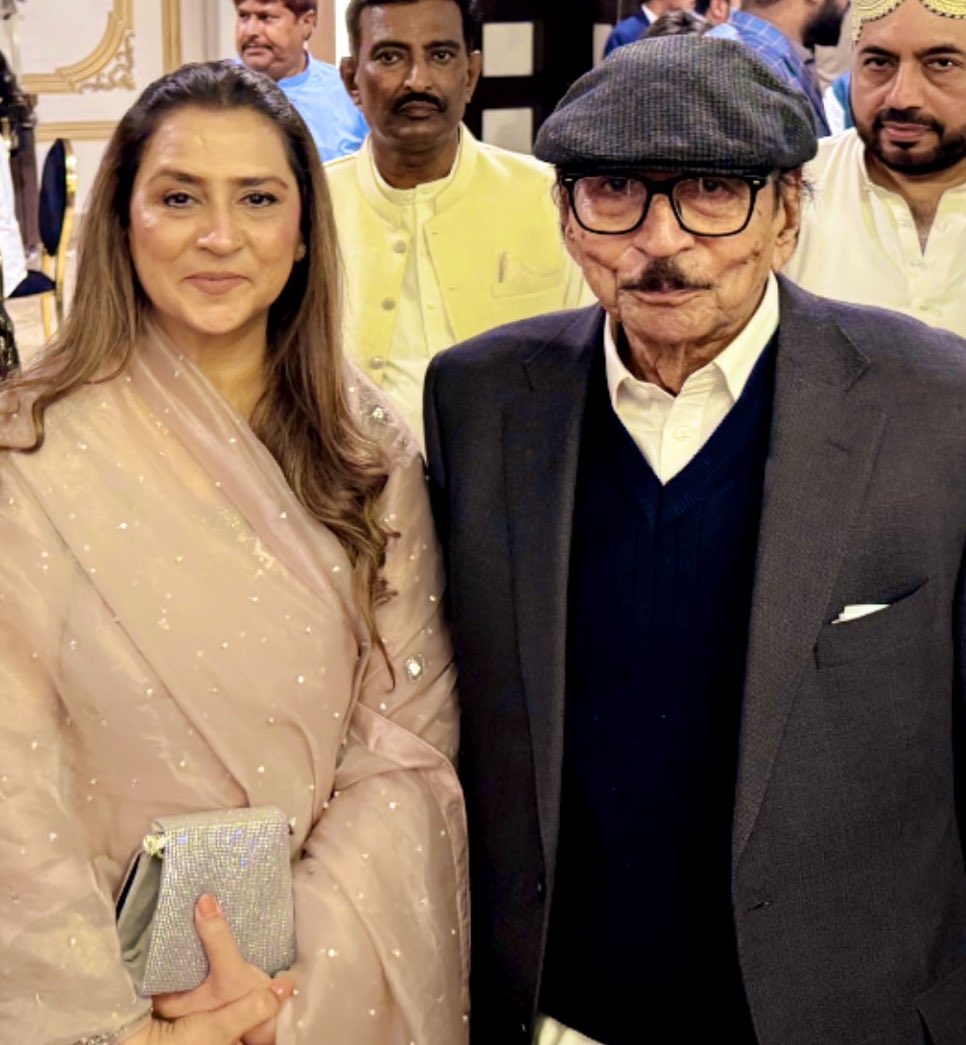 SeemiSoomro's tweet photo. Congratulations to Sain Qaim Ali Shah on the wedding of his grandson. May Allah bless the couple. https://t.co/HFB9w6dnHb