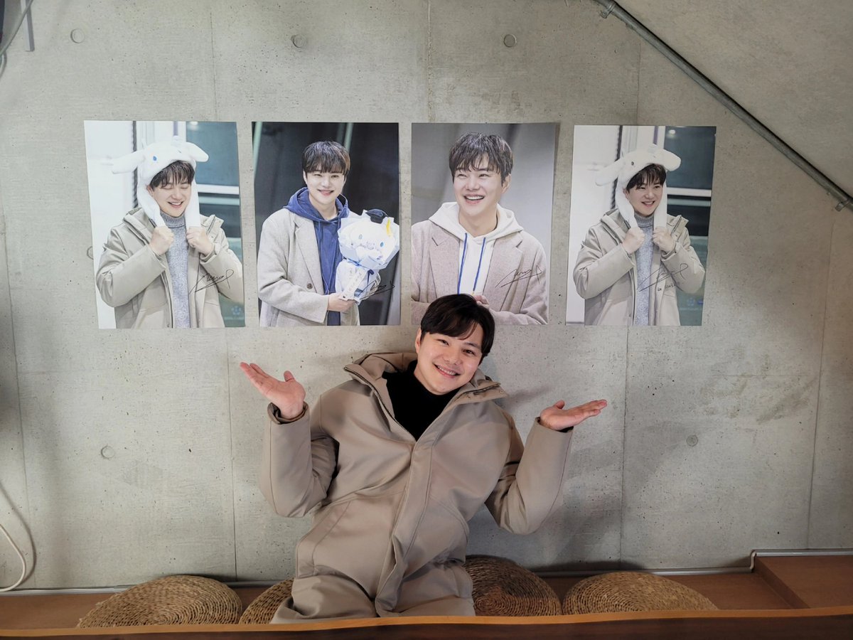 lbkzz27's tweet photo. 추운 날씨인데도 불구하고 저의 생일 이벤트 카페를 준비해 주시고 방문해 주셔서 너무나 감사드립니다~😍
하나하나 너무 정성스러운 디피에 너무 감동 받았습니다😭
어떤 공연이든 어떤 역할이든 항상 무대 위에서 최선을 다하여 여러분께 보답해 드리겠습니다~감사합니다😍
#우리가_가장_사랑하는_꽃 https://t.co/LdaWdA9Icp
