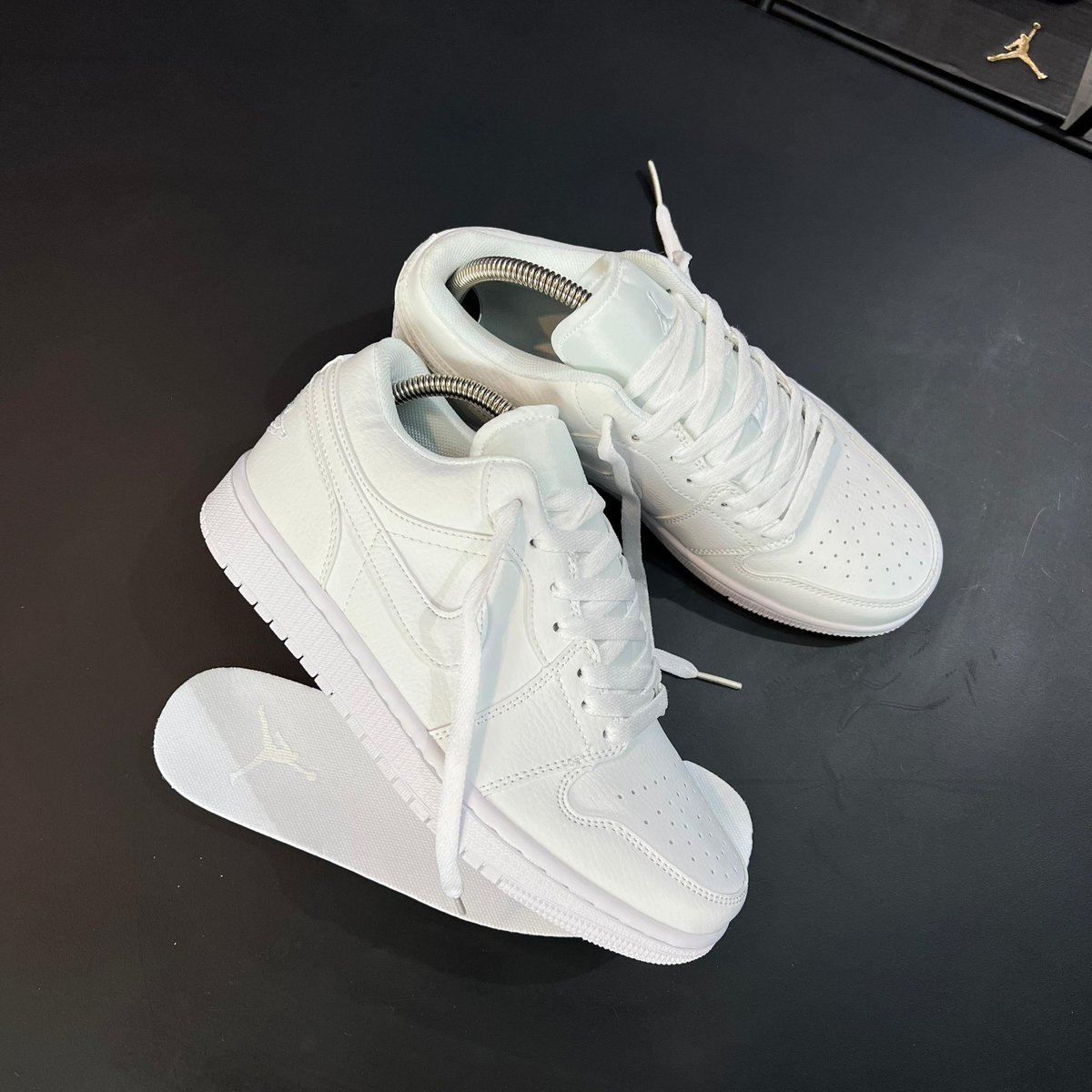 TSneakerHead_ng's tweet photo. Air Jordan 1 Low SE

NOW AVAILABLE IN STORE 📦

Eu 40 — 45 https://t.co/VLJ0v5VYH2