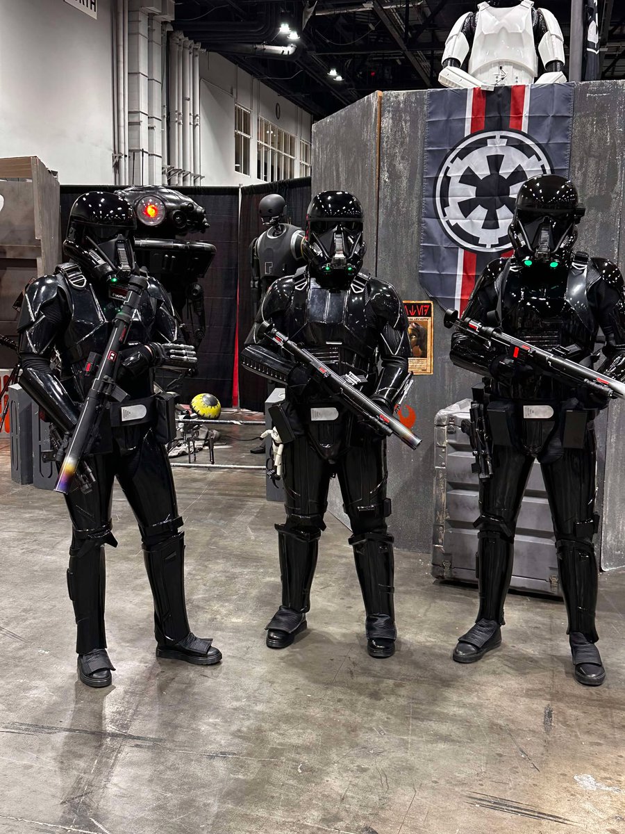 501stSpecOps's tweet photo. Stop citizen! You are not allowed in beyond this Imperial point.
The #DarkShadows #SearchandDestroy squad securing the area

TX23011, TX65555, TX30611  #DeathTroopers of @FloridaGarrison 

@EvergladesSquad #parjaisquad #specops #swiftsilentrelentless #Siren #SirensOfSpecOps https://t.co/jsKEHnL5r4
