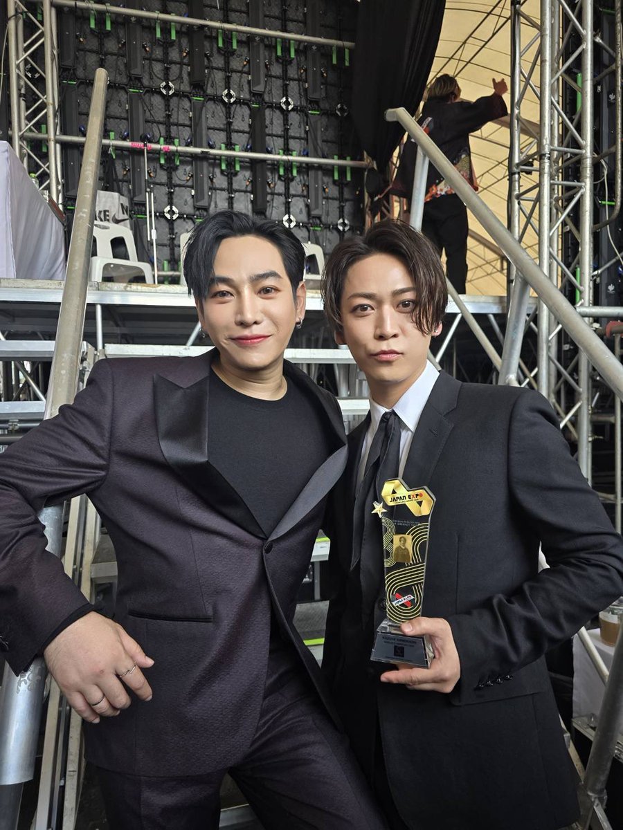 เฮีย <a href="/peckpalit/">Peck Palit</a>  x คาเมะ Kazuya Kamenashi 
#KazuyaKamenashi  อย่าง Cool :) หล่อทำลายล้างมากกกกก🫶🏻

📍<a href="/JAPANEXPO_THAI/">Japan Expo Thailand</a> 

#PeckxJAPANEXPO2025 #PeckPaLitChoke #เป๊กผลิตโชค 
#JAPANEXPOTHAILAND2025