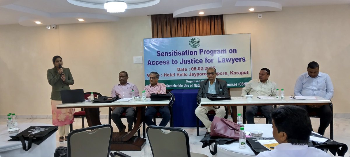 DrGayatriDevi3's tweet photo. As a Resource Person in a Sensitisation Programme on "Access to Justice for Lawyers" organised by Civil Society Organisation Csnr India @ Conference Hall, Hotel Hello Jeypore, Jeypore. Thank you Csnr, India for this nice opportunity🙏 https://t.co/jbUwMoXcOA