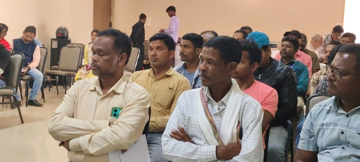 DrGayatriDevi3's tweet photo. As a Resource Person in a Sensitisation Programme on "Access to Justice for Lawyers" organised by Civil Society Organisation Csnr India @ Conference Hall, Hotel Hello Jeypore, Jeypore. Thank you Csnr, India for this nice opportunity🙏 https://t.co/jbUwMoXcOA
