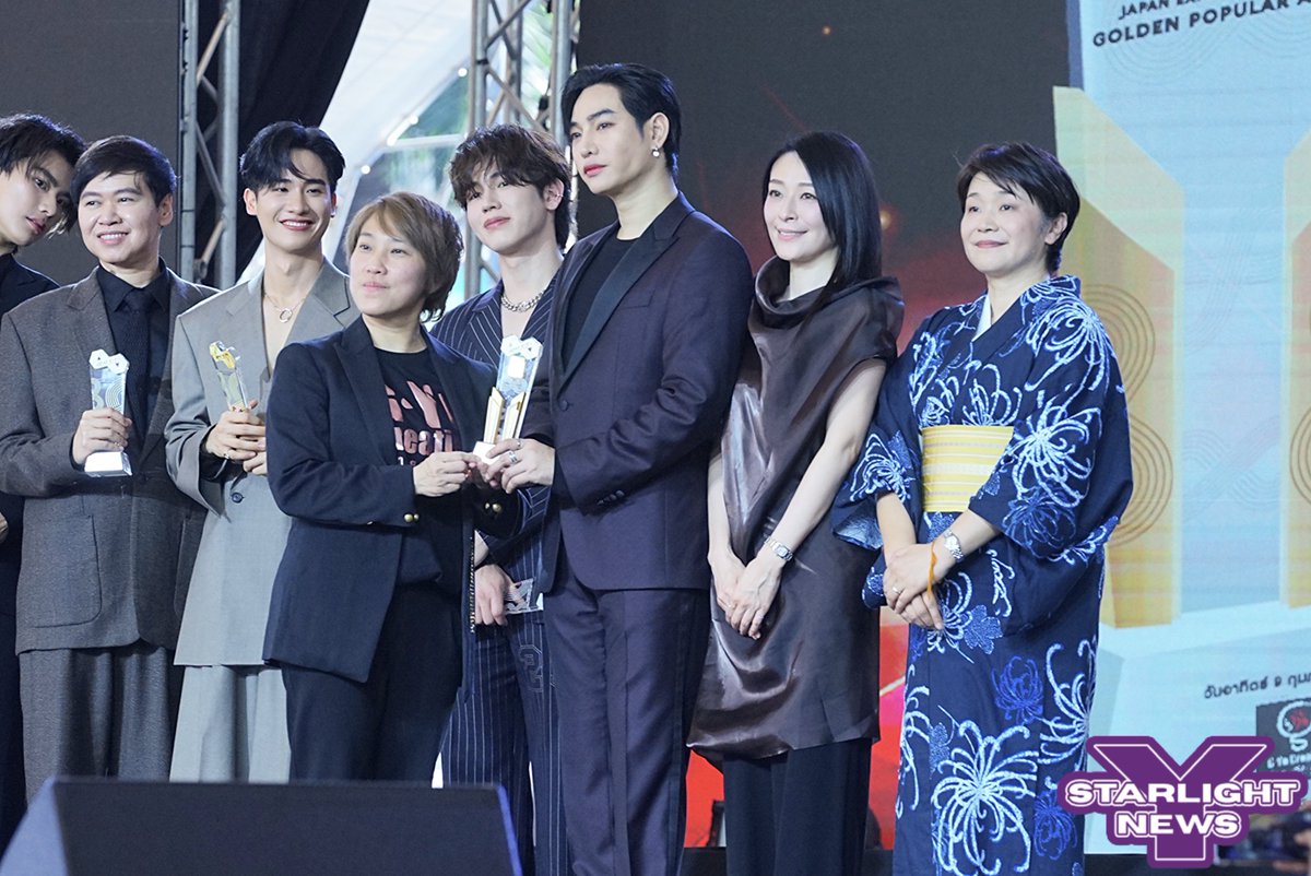 StarlightYnews's tweet photo. "เป๊ก ผลิตโชค" รับรางวัล MUSIC AWARD ในงาน "JAPAN EXPO THAILAND 2025" 

#PeckxJAPANEXPO2025
#เป๊กผลิตโชค #PeckPaLitChoke 
#JAPANEXPOTHAILAND2025 https://t.co/F7kYKxP2kd