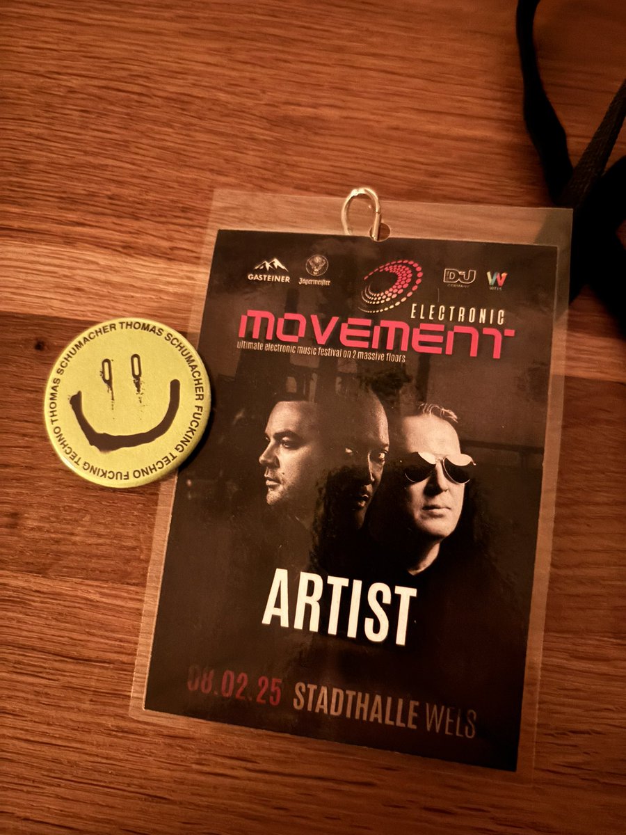 StevenVim's tweet photo. Was a huge pleasure for me to meet and party with DJ Rush and Thomas Schumacher 🔥🔥🔥 https://t.co/JDKvMOdS6Z