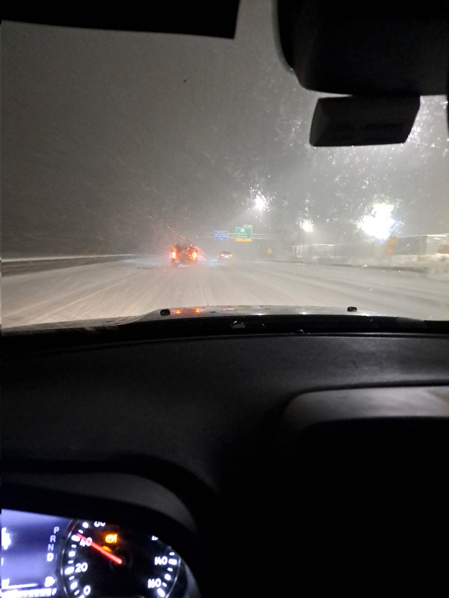 RadcliffePro's tweet photo. The drive coming home last night https://t.co/XcoCnWTFjg