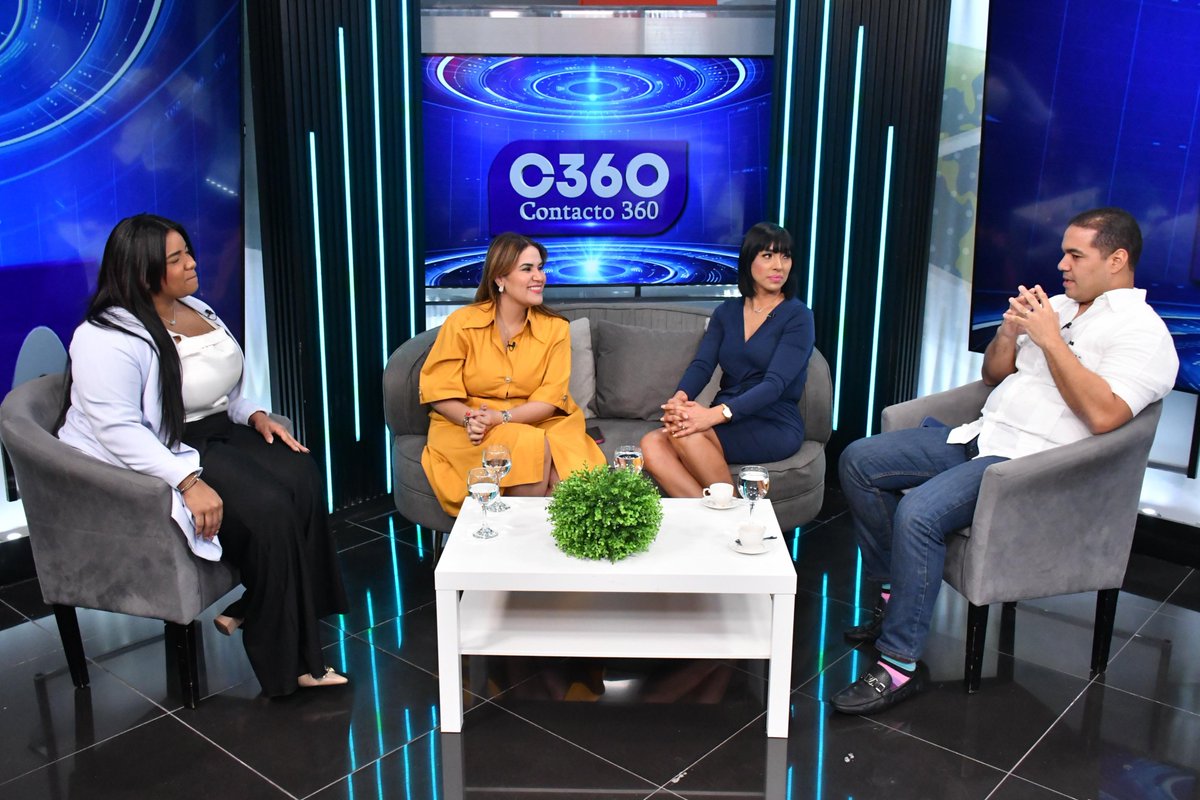 contacto_360's tweet photo. Hoy estuvo con nosotros @sheilabritosde Miembro del Comité Central,  Aspirante a la Secretaría de Asuntos Juventud.   

@LorenaHerasme 
@jenkinorozco 
@michellemortiz 
@EdwardHidalgo   

Este y más contenidos en nuestro canal de YouTube Contacto 360 #Contacto360RD #ProgramaTV https://t.co/2AC0cQoCYA