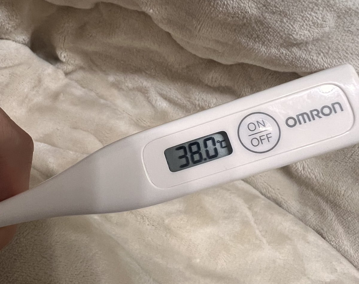 99___infj's tweet photo. やっぱりなんかおかしいと思った
頭痛が尋常じゃないの😭😭😭 https://t.co/CWilEUUTB2