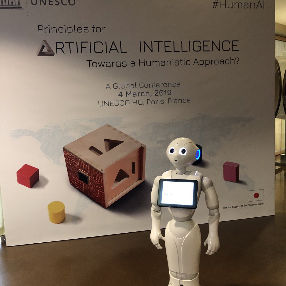 MorganeBravo's tweet photo. 🤖 « Le Monde à l’ère de  #IntelligenceArtificielle » 
#AI #IA🤖

🕊️Approche #Humaniste…#Economique…?

2️⃣0️⃣1️⃣9️⃣
🔵#UNESCO #HumanAI
 Conférence Mondiale "Principes pour #IA : vers une approche #humaniste?"

Principles for #AI: Towards a #Humanistic Approach? A GlobalConference.
🔗 https://t.co/zhIt7B7ci5

2️⃣0️⃣2️⃣5️⃣
#SommetActionIA, co-présidé par la France et l'’#Inde, Emmanuel Macron. 

🇫🇷 « Le Sommet 2025 pour l’action sur l’IA qui se tient à Paris arrive à un moment critique… alors que l’intelligence artificielle façonne de plus en plus l’économie mondiale, la gouvernance et la vie quotidienne. 

📍IA : Emmanuel Macron détaille sa stratégie et appelle au « patriotisme économique »
À l’occasion du Sommet pour l’action sur l’intelligence artificielle, à #Paris, @EmmanuelMacron a estimé que l’Europe « a une carte à jouer », et peut se poser en concurrente des Etats-Unis et de la Chine.

📍Le chef de l'État a posé cette question aux #industriels et #français & #européens ainsi qu'aux chefs d'État des 27 pays de l'UE: 
« sommes-nous prêts à concurrencer ces mastodontes que sont les États-Unis et la Chine dans le domaine de l'IA? »

À Suivre! 
@MorganeBravo 

 @Elysee @FranceinIndia 
@jnbarrot @ParisPeaceForum 
@JustinVaisse @A_Gurria 
@JustinTrudeau 
@AmbStephaneDion @CanadianPM 
#AIActionSummit #SommetActionIA
@FranceTV @LaurentDelahous @palkisu 
@francediplo @NadalDiplo 

 @gabramosp #Unesco @UNESCO_fr 
#Diplomatie @MBDiplo 
@DiploDigital @EuropeMex @PatriotesEU 
 #ArtificialIntelligence #éthique #EU
#USA #US #Canada #Quebec #Mexique #Mexico