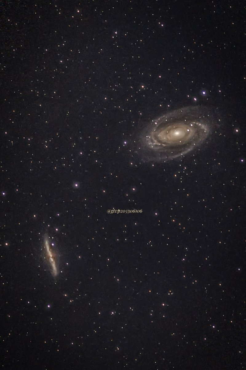 gtvp205306106's tweet photo. ハッブル宇宙望遠鏡の観測によれば
M81とM82は6億年前に衝突を始め
それが1億年間続きました
M81は初めて回転速度が計測された渦巻銀河でもあり
秒速300kmとされています

だそうで凄いですね🧐
🔭120分

#M81 #BodesGalaxy
#M82 #CigarGalaxy https://t.co/kp7fM5FJyQ
