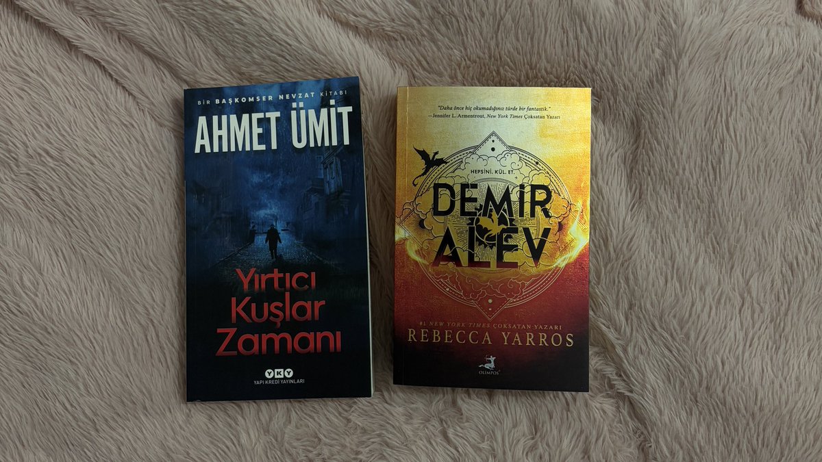 linaringg's tweet photo. today’s book haul!!! https://t.co/lp5hvEhxvO