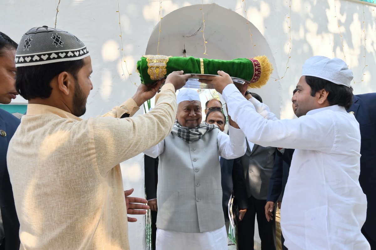 Nitish Kumar tweet media