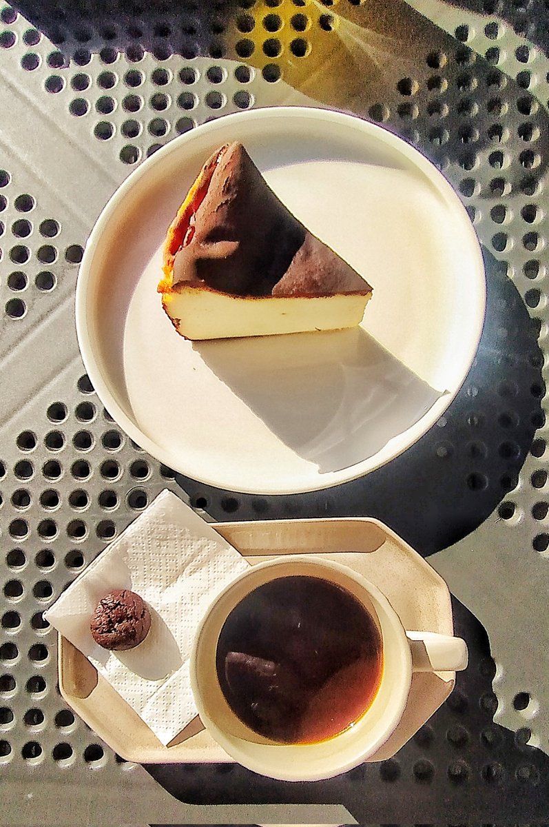 Gm and wish you all happy lovely time today .
#NFTCommunity #nftcollector #NFTartist