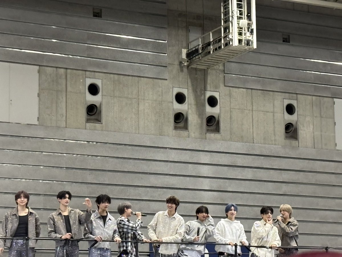 &team お見送り会 確定お見送り会セットが秒で売り切れたらしいとのことなので、なんの