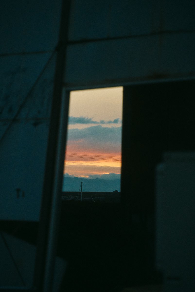 shintake_photo's tweet photo. Moments of Twilight https://t.co/Bex0jnnrdE