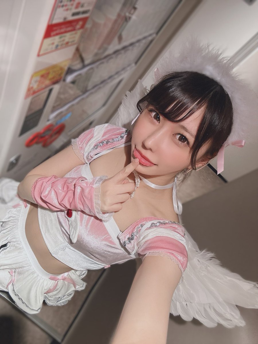 seto_maria_011's tweet photo. 📣お知らせ📣

／

ついに、、、
11/12(水)Zepp新宿にて
瀬戸万莉愛爆誕祭🤍
開催決定💐💐

最後の生誕になるかもしれない気持ちの
気合いで頑張らせてください！！！

実力はまだまだですが
奇跡を起こすのが瀬戸万莉愛。

やっとの思いで借りれる
スタートラインにたてました😖

みなさまのお時間をこの日は瀬戸に
ください！！！
よろしくお願いします🙇‍♀️

#拡散希望

＼