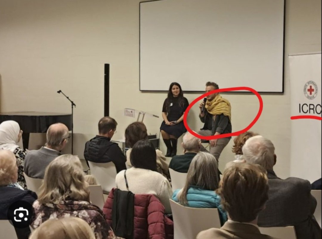 Defensa_Israel's tweet photo. Finalmente ha sido identificado uno de los empleados de la Cruz Roja que interactúa tan amigablemente con los terroristas de Hamás en sus videos.
🇨🇭🔥
- Se trata de Nour Khadam, suizo de Ginebra, quien en las redes aparece siempre utilizando kefiyeh (pañuelo) palestino y refiriéndose a #Israel como "la entidad sionista".
- Y es que todas estas organizaciones globales contratan siempre a esta clase de gentuza, desde los mas altos cargos hasta los de abajo.
Fin del Comunicado ✍️  Likes!!  👍