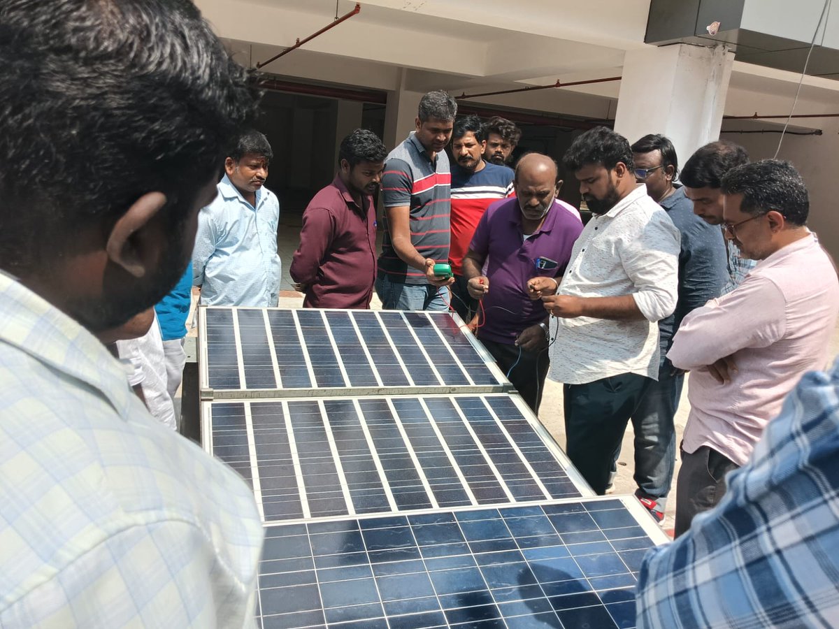 CFTI_Chennai's tweet photo. CFTI-Chennai, Conducts training on " Solar Power Installation " on demand based self-financing mode in order to enhance skills and Entrepreneurs. This Institute issues certificates after successful completion. #ElecEngineers #Substation #InstallationCommission #Entrepreneurship https://t.co/vw7UJG9u3Z