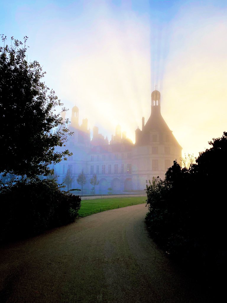 Bonjour <a href="/XFrance/">X France</a> et bon dimanche 🏰