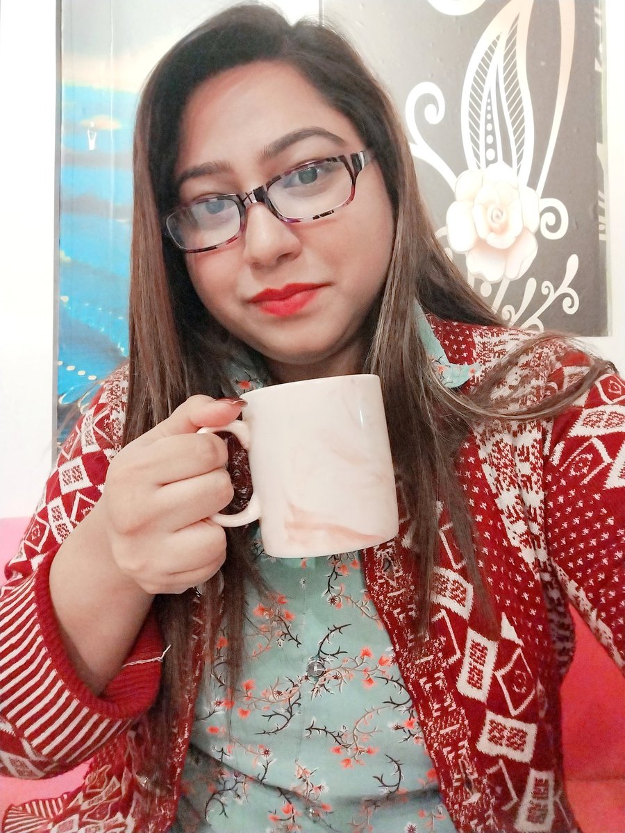 Isponthaurmi9's tweet image. Lunch goals unlocked: Jambu Burger + Meat Box = Pure Satisfaction
.
.
#lunchgoals #jambuburger #meatbox #FoodieDelights #SatisfyYourCravings #foodlovers #BurgerTime #meatygoodness #foodstagram #TastyBites #DeliciousEats #lunchtimevibes #FoodieFavorites #yummyliciousfood