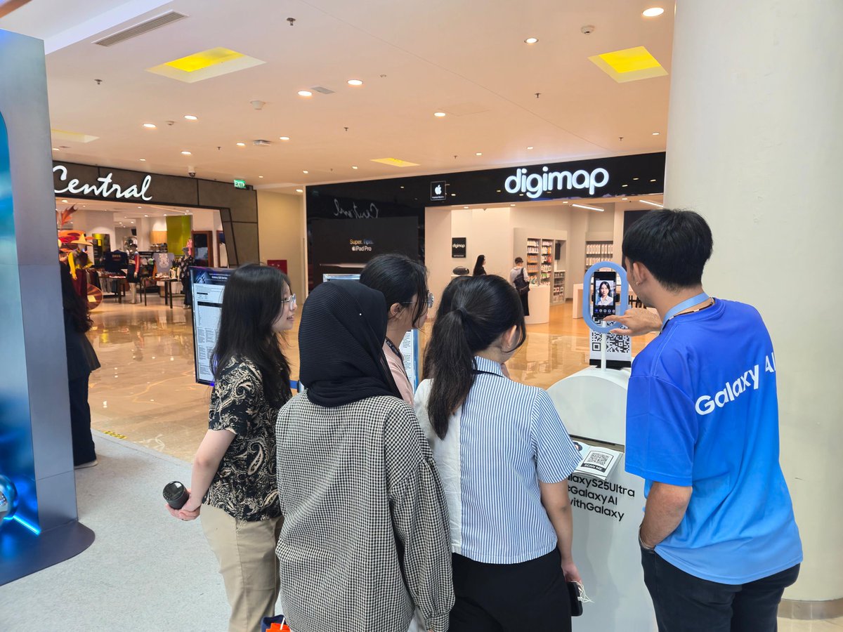 Wah gemesnya foto kita jadi animasi lucu #GalaxyS25 #GalaxyStudioGI masih ada yang lainnya tau