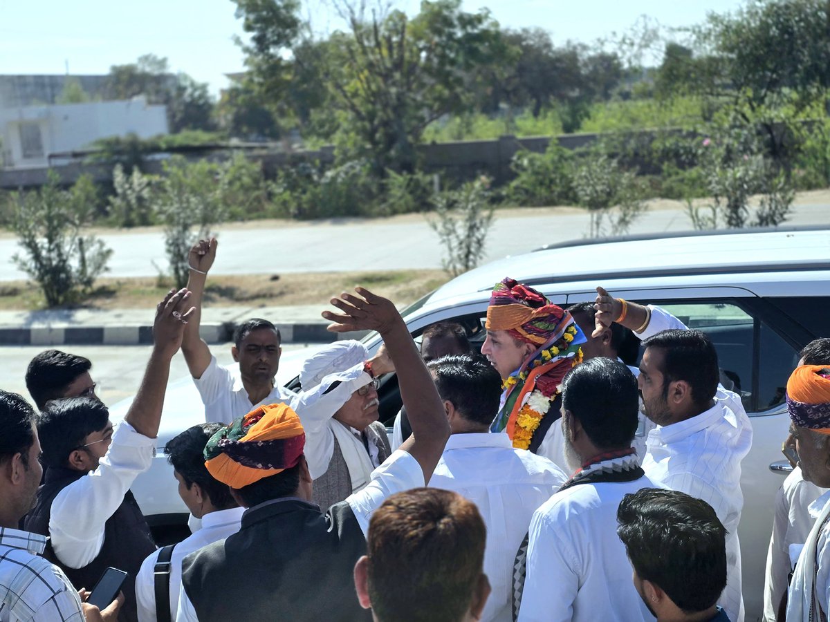 जैतारण में कांग्रेस परिवार के बीच।