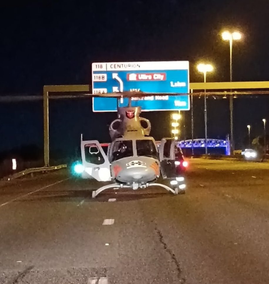 _ArriveAlive's tweet photo. One person was seriously injured in a collision between a vehicle and truck on the N1 https://t.co/T79yMQKMAT
#ArriveAlive #SeriousCollision @sa_cert https://t.co/EM7Menk9On