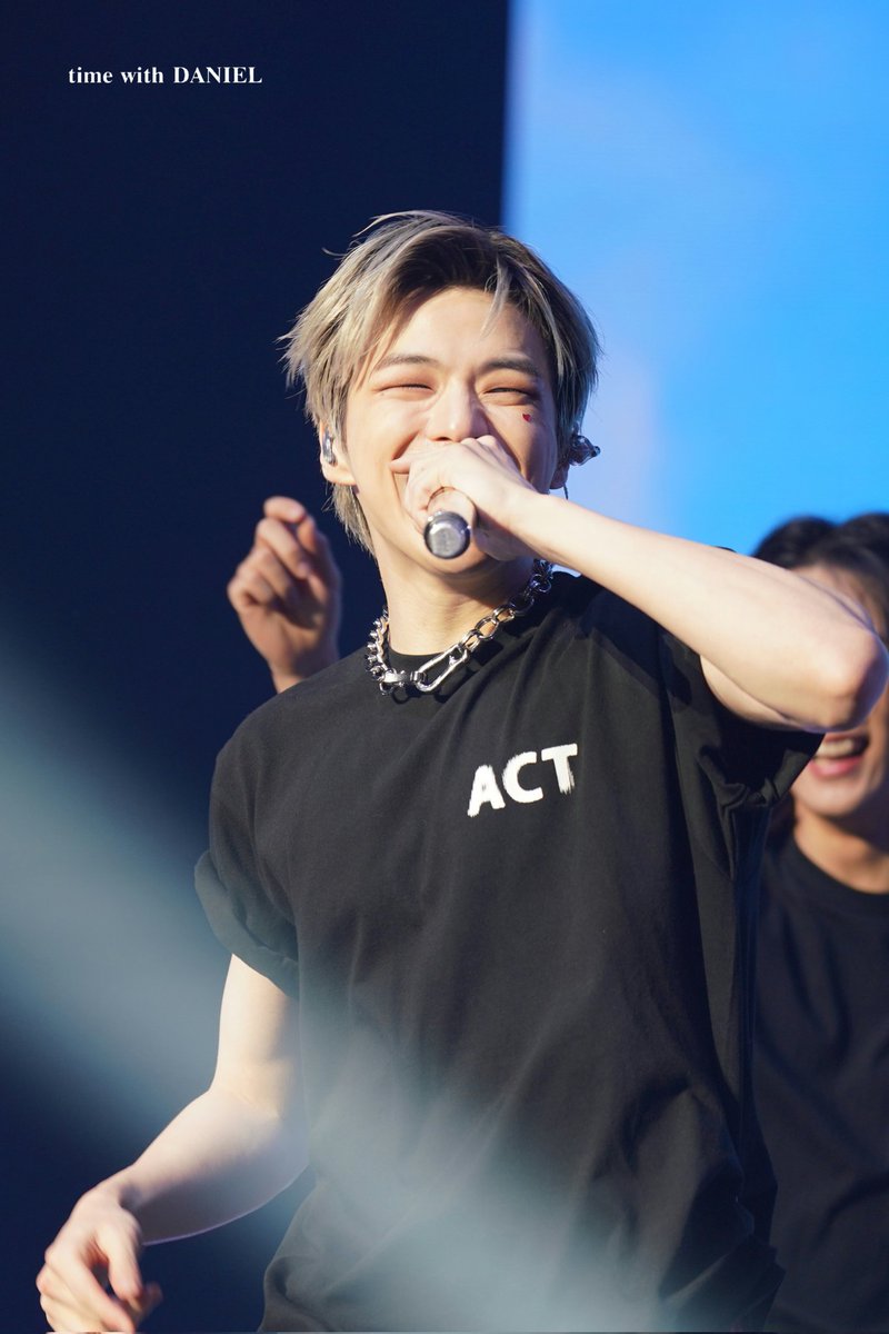 timewithDANIEL's tweet photo. 250107
KANGDANIEL CONCERT ACT IN OSAKA

#강다니엘 #KANGDANIEL #カンダニエル
#ACTinOSAKA https://t.co/h5LBOSSr5d