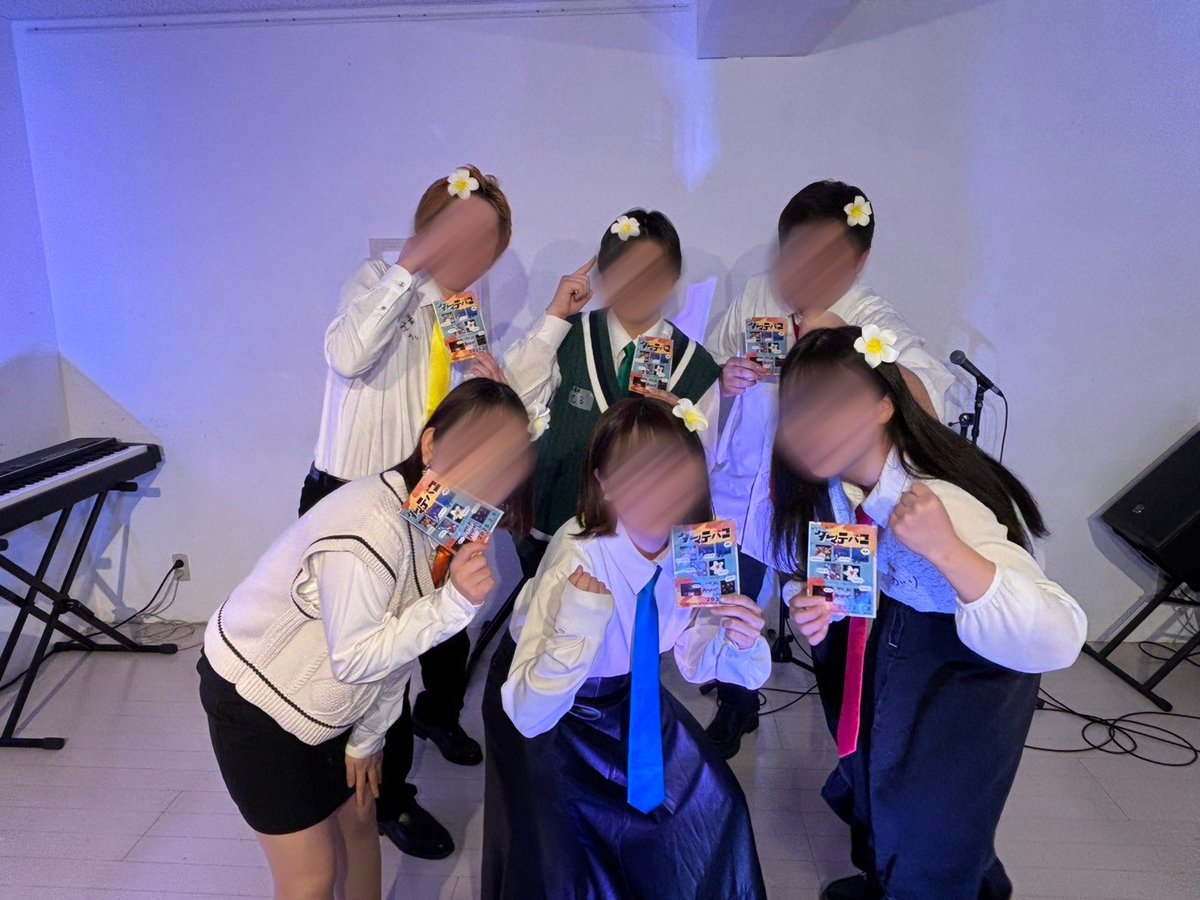 a_c_colorful's tweet photo. 🎁箱ライブ「タマテバコ」終了👑

2/8に現役生バンド5つ、ゲストバンド(OBOGバンド)3つを中心とした箱ライブを開催しました！

アカペラの大先輩である6-8期の方と関わることが出来て、とても有意義な時間になりました🌟
ありがとうございました！！ https://t.co/TULPN52Zjh