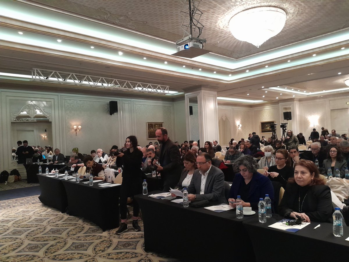 Genel başkanımız Elif Torun Öneren ( <a href="/OnerenTorun/">Elif Torun Öneren</a> ) ve PM üyelerimizle birlikte Çözüm Barışta Konferansı'nın 2. günündeyiz.