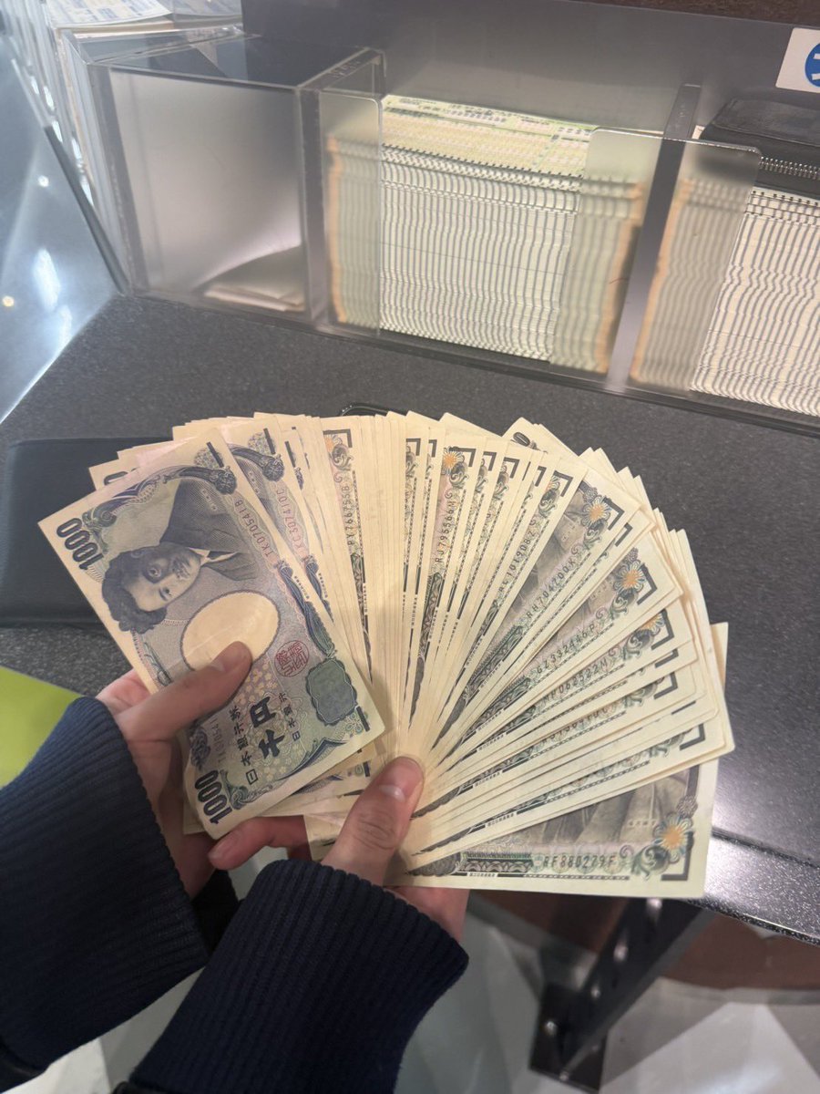 むなんちょ tweet media