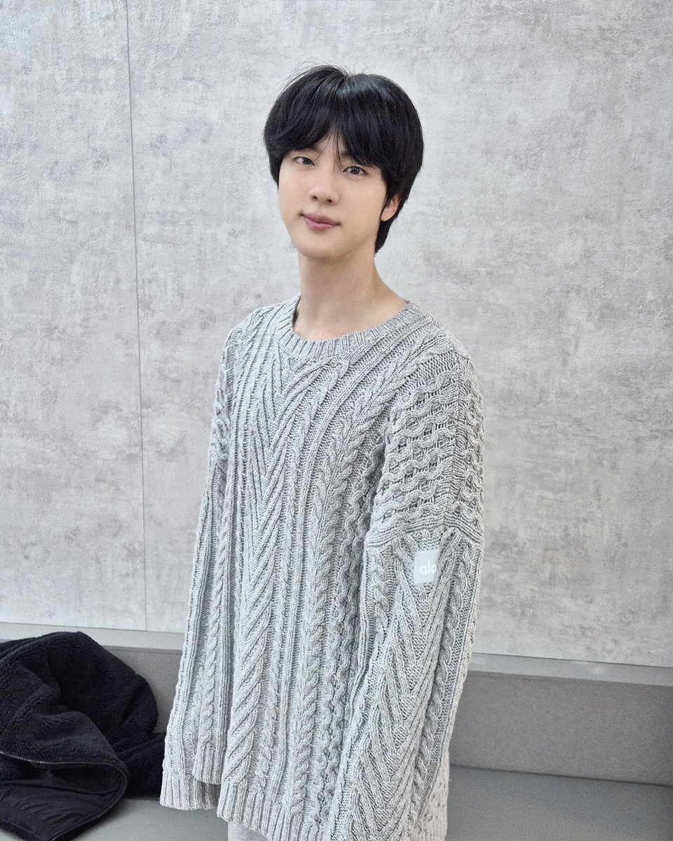 seokjinfile's tweet photo. I MISSED HIM SO MUCH https://t.co/LmfQzmKbST