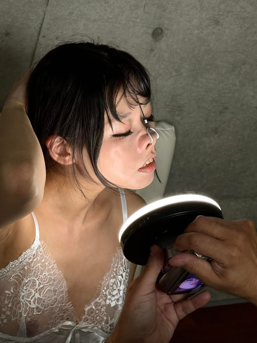 Suttodesu tweet picture