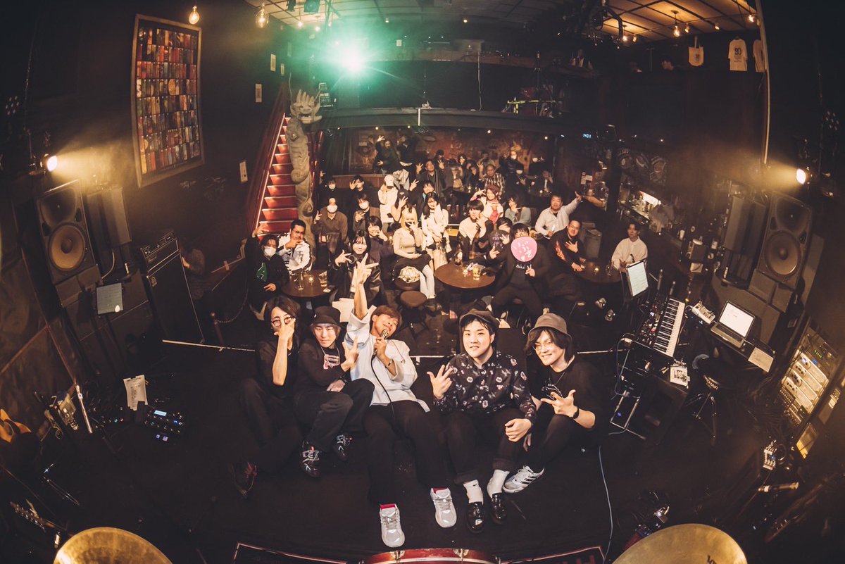 kosshi_drums's tweet photo. 高橋伊吹くん 単独公演2025
 『僕たちの時間』 ドラムで参加させて頂きました〜！！

昨年に引き続き、気心知れたメンバーで演奏させて頂きました！☺️ 伊吹くん呼んでいただいてありがとうございます！🥹

配信でご覧頂いたみなさまもありがとうございました！！ またぜひ〜！

@_ibuki52_ 
#Zildjian https://t.co/aML4G5Z2hP