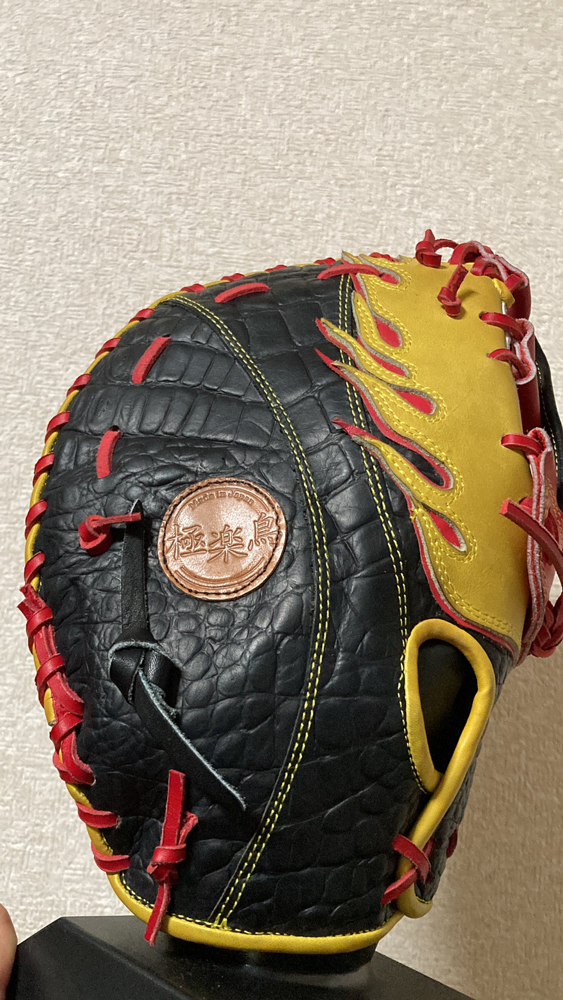 ぽ*ょ様 極楽鳥一般オーダー内野手グローブ！即戦力！派手カラー！ほぼ新品！ A34012570_1200x.jpg?v=1716520434
